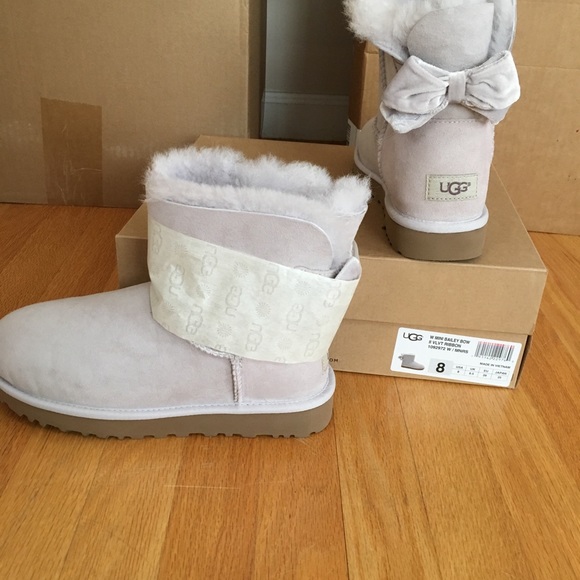 Ugg mini bailey bow II velvet ribbon 🎀 - Picture 4 of 7